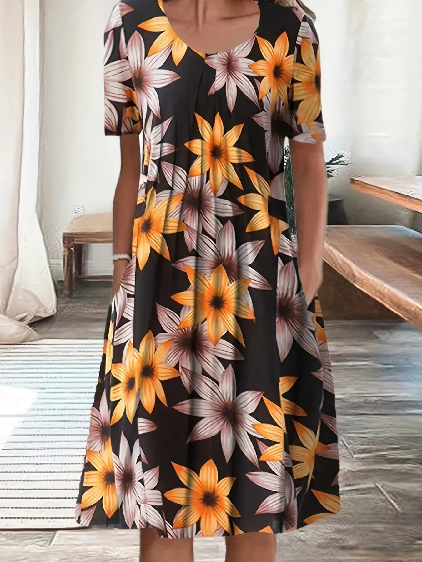Elegant Sommerkjole med Vidt Skjørt – Rund Hals og Kort Erm med Blomsterprint (2024 Nyhet)