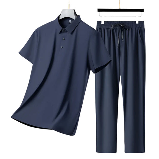 Sommerens Favoritt: Pustende Herresett i Is-silke – Polo & Bukse i Todelt Joggedress