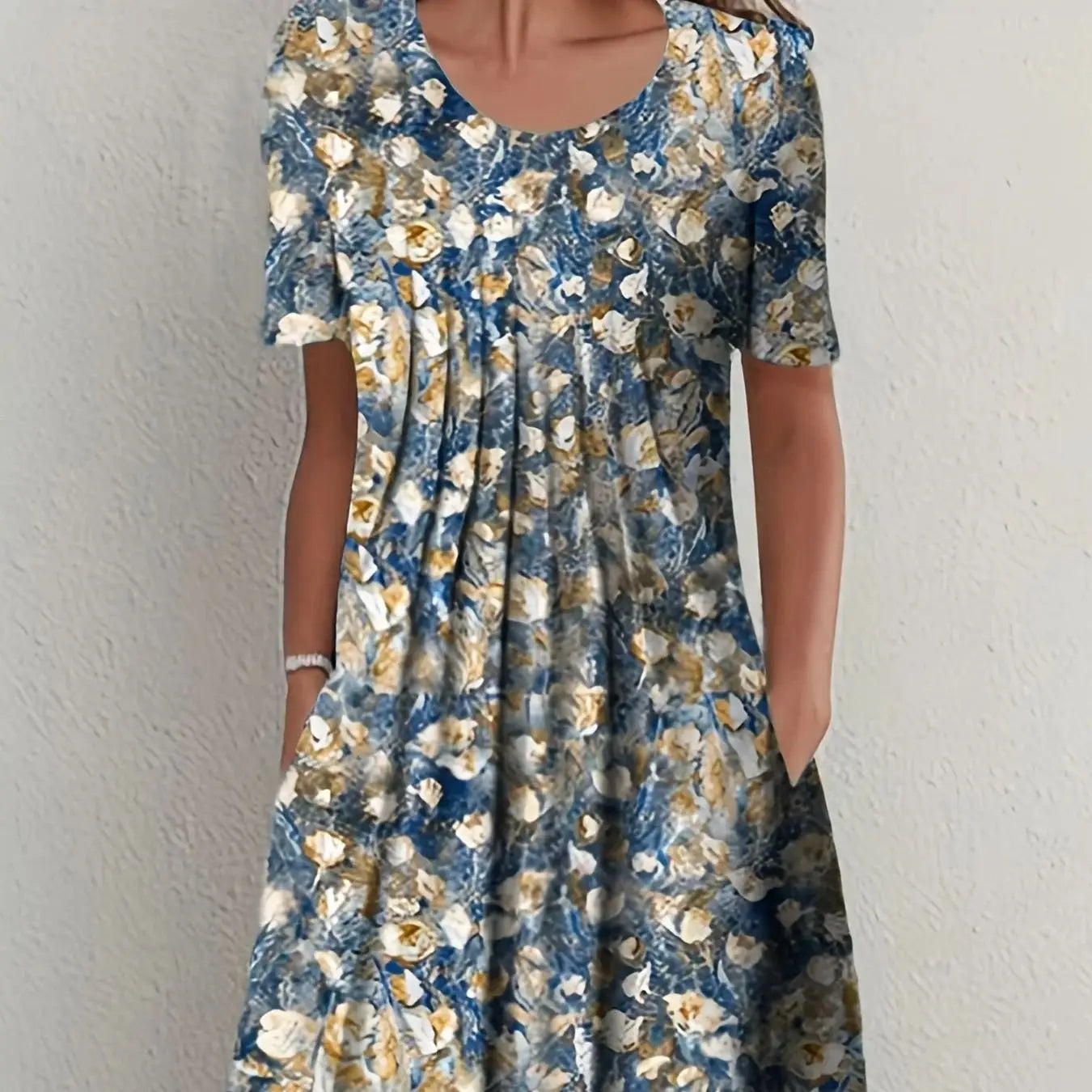 Elegant Sommerkjole med Vidt Skjørt – Rund Hals og Kort Erm med Blomsterprint (2024 Nyhet)