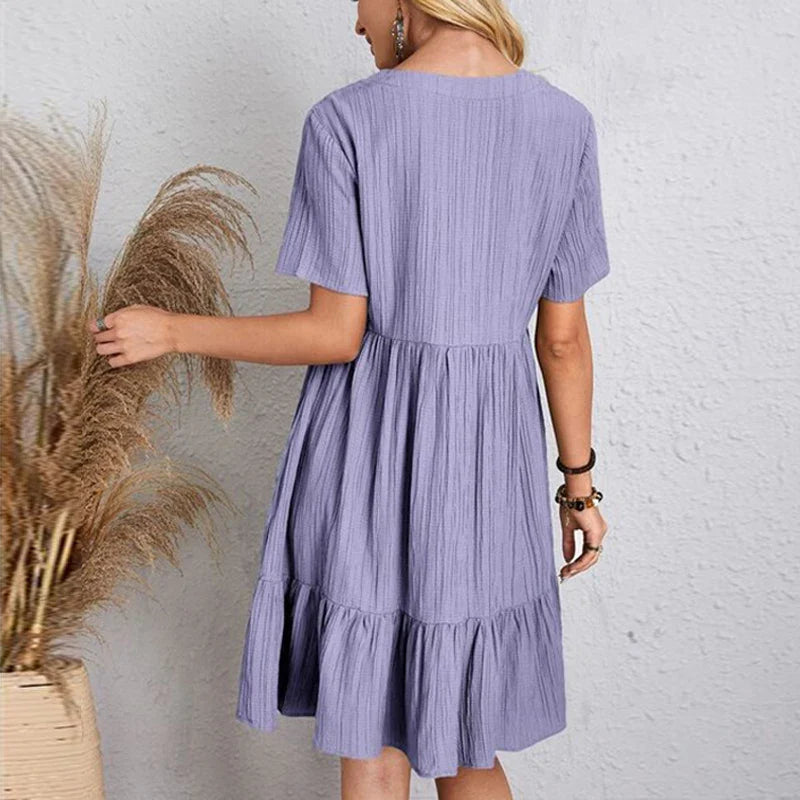Elegant Vintage Sommerkjole – Kortermet A-linje Kjole med V-hals og Høyt Liv