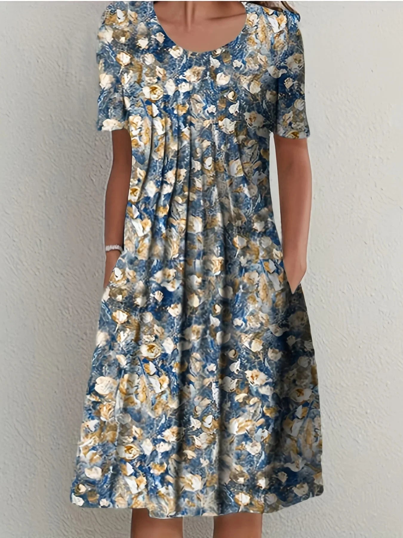 Elegant Sommerkjole med Vidt Skjørt – Rund Hals og Kort Erm med Blomsterprint (2024 Nyhet)